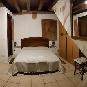 appartamento-la-grotta.hotelinveneto.com/